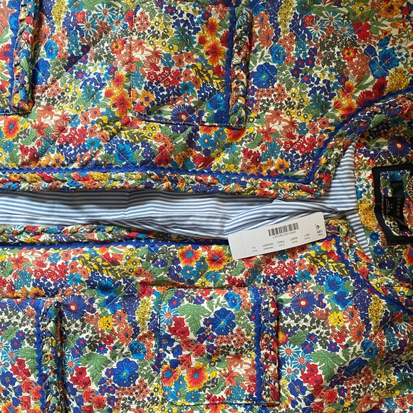 Quilted jacket in Liberty® Margaret Annie print - Picture 3 of 7